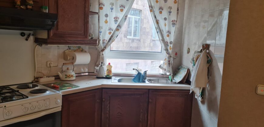 RENT AN APARTMENT IN AMIRYAN ST.
