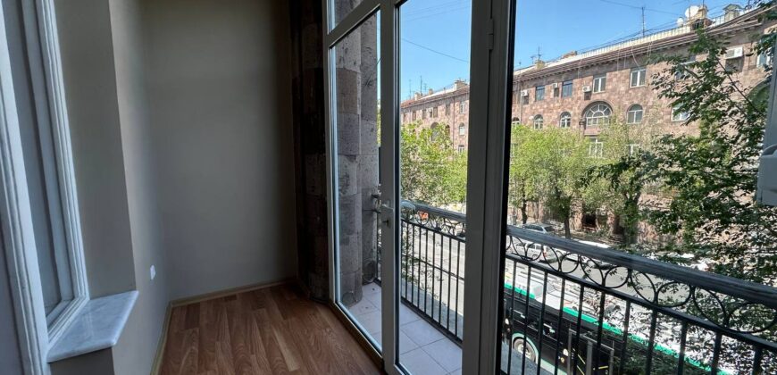 RENT AN APARTMENT IN KIEVYAN ST.